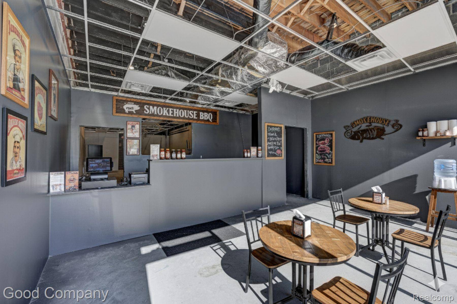 Detroit, MI 48221,18957 LIVERNOIS AVE