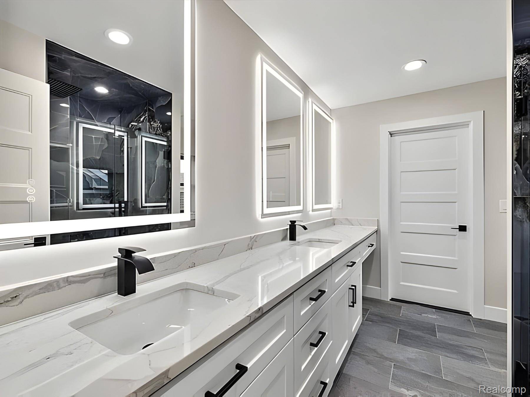 Ferndale, MI 48220,920 W Maplehurst ST