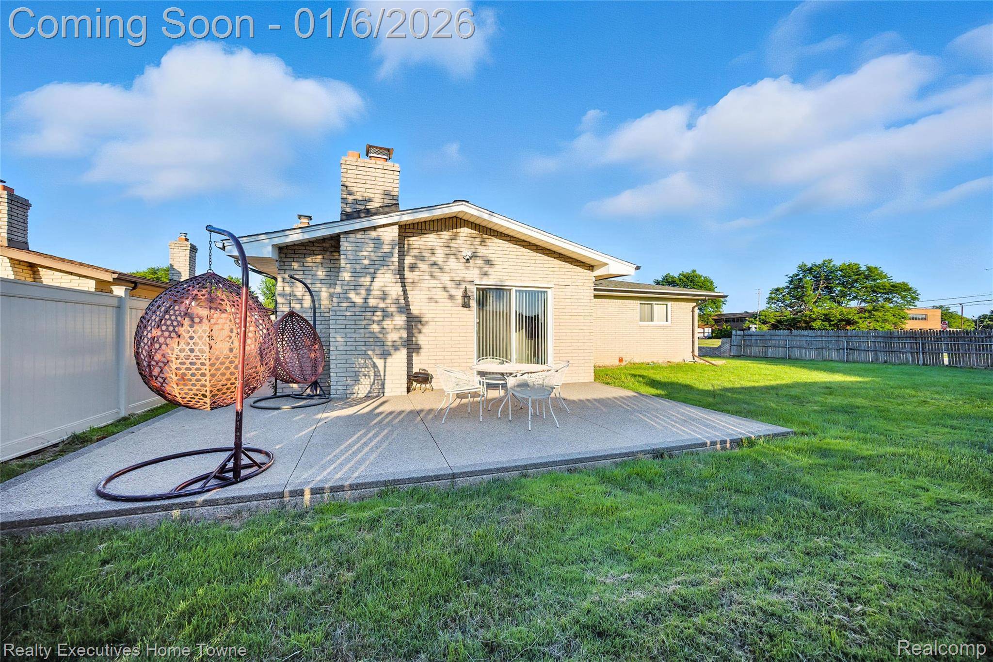 Sterling Heights, MI 48310,37011 Tricia DR