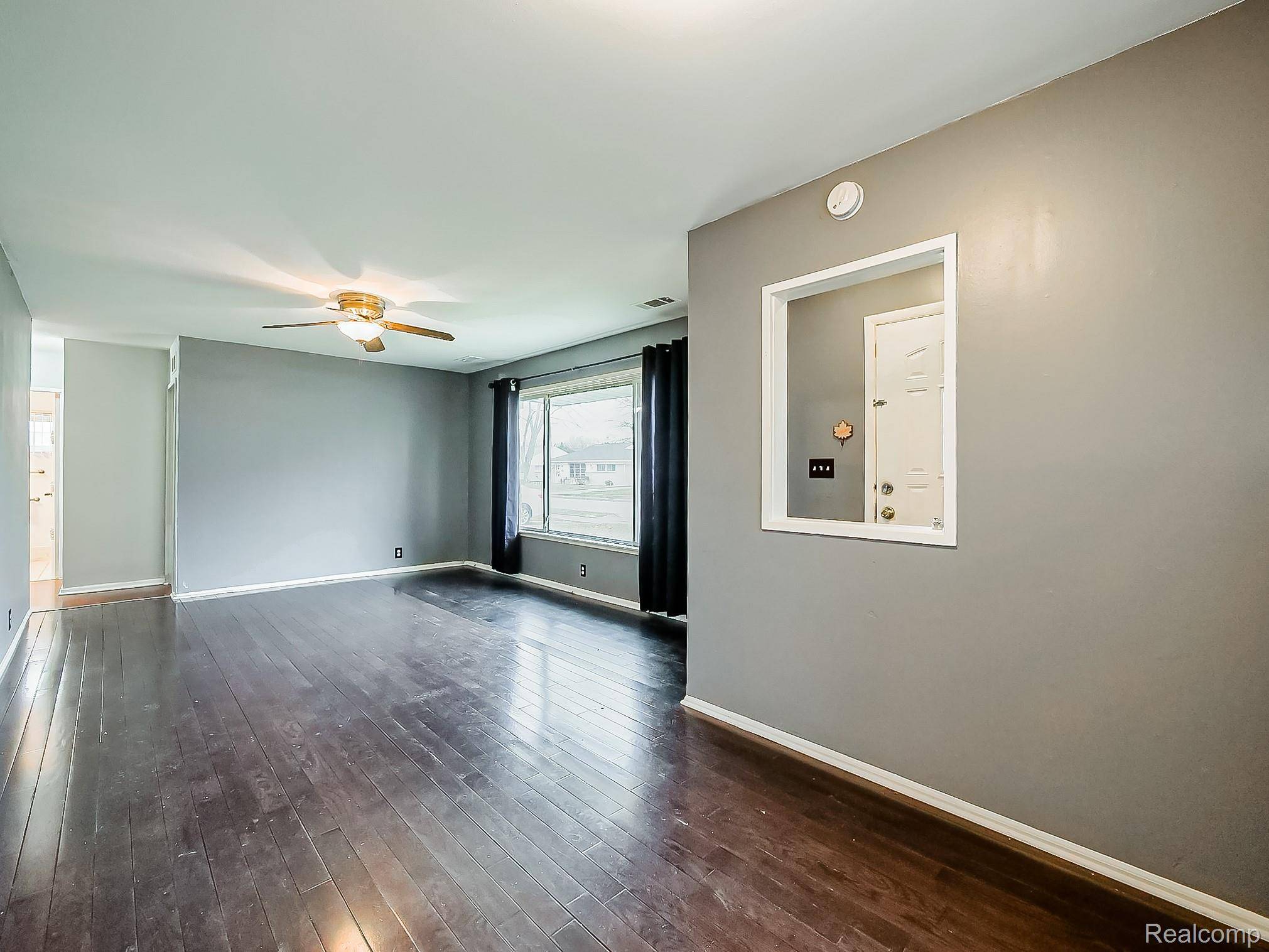 Madison Heights, MI 48071,948 E Kalama AVE