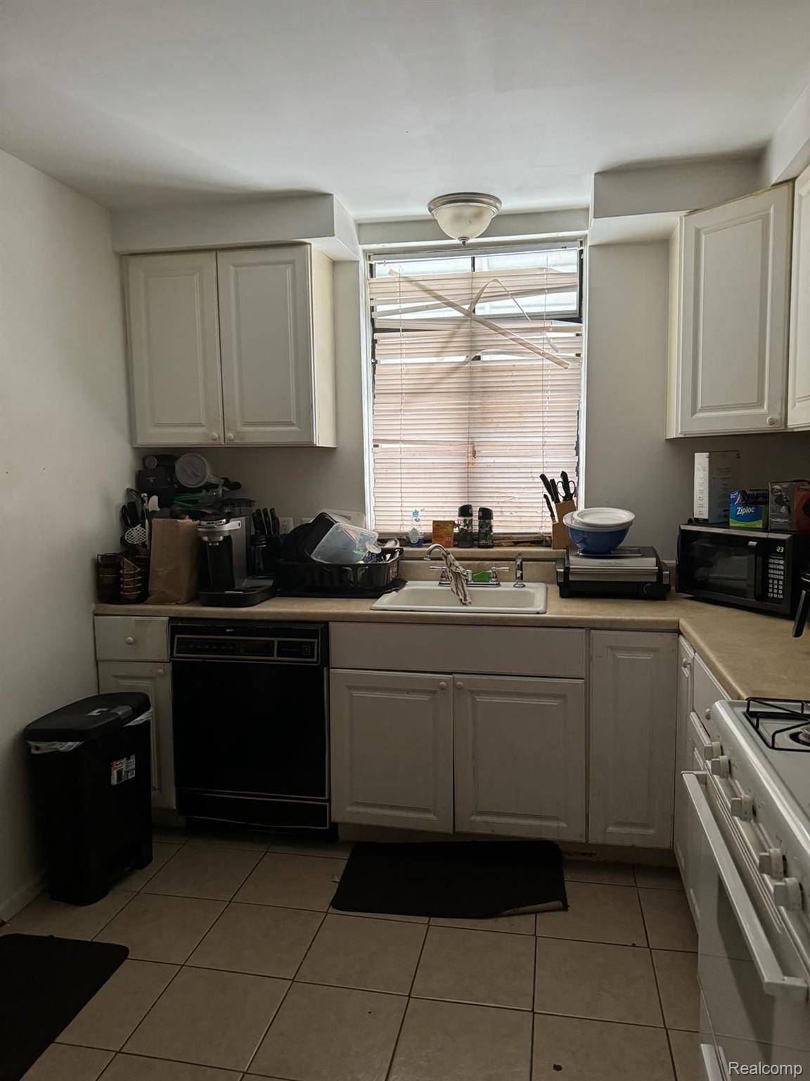 Grosse Pointe, MI 48236,20920/2 MOROSS RD