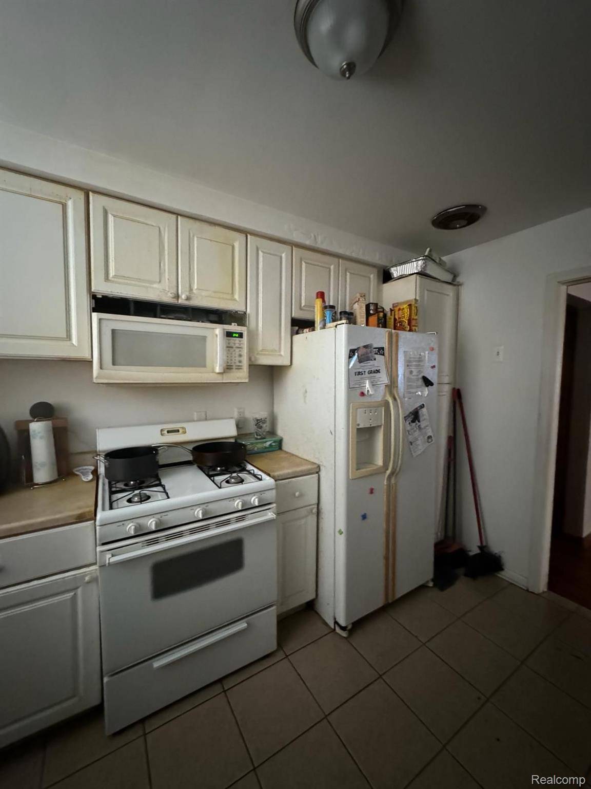 Grosse Pointe, MI 48236,20920/2 MOROSS RD