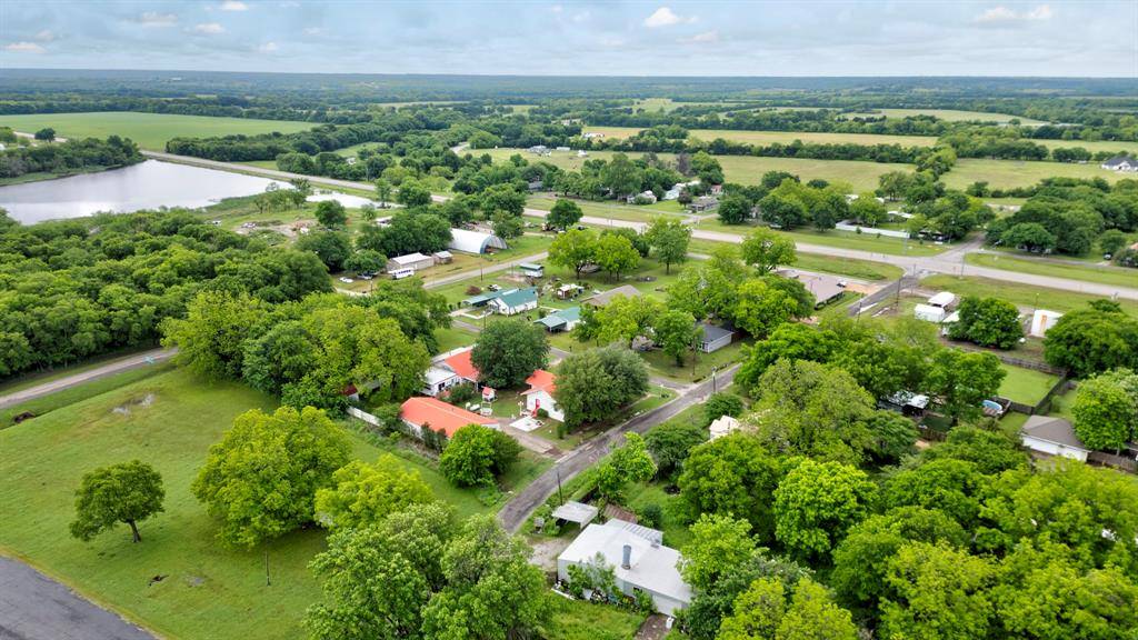 Randolph, TX 75475,101 E Reed Street