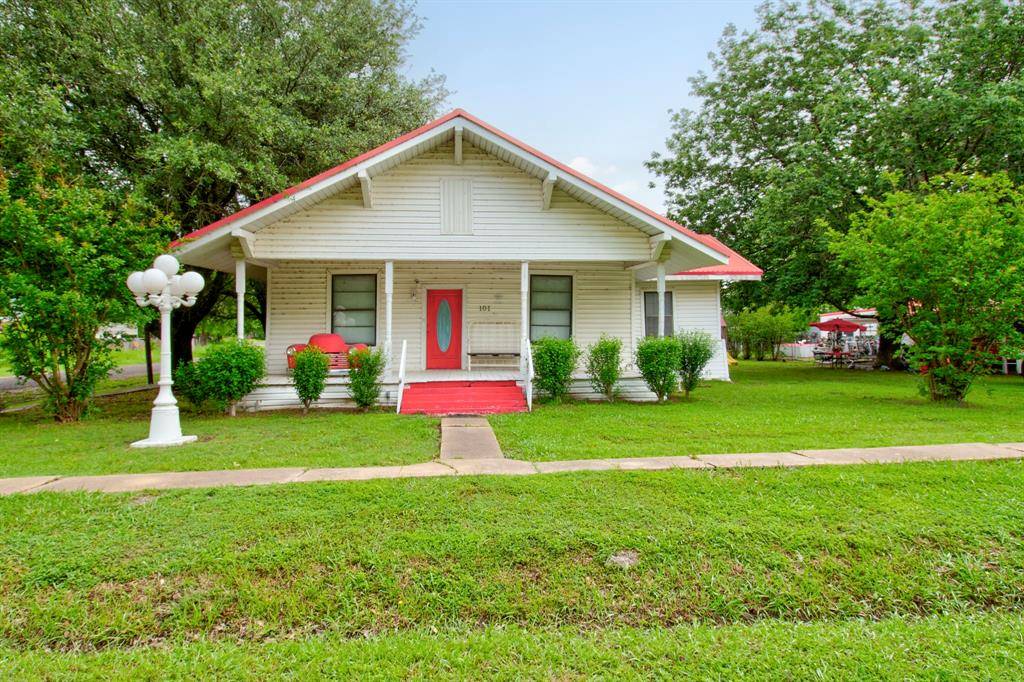 Randolph, TX 75475,101 E Reed Street