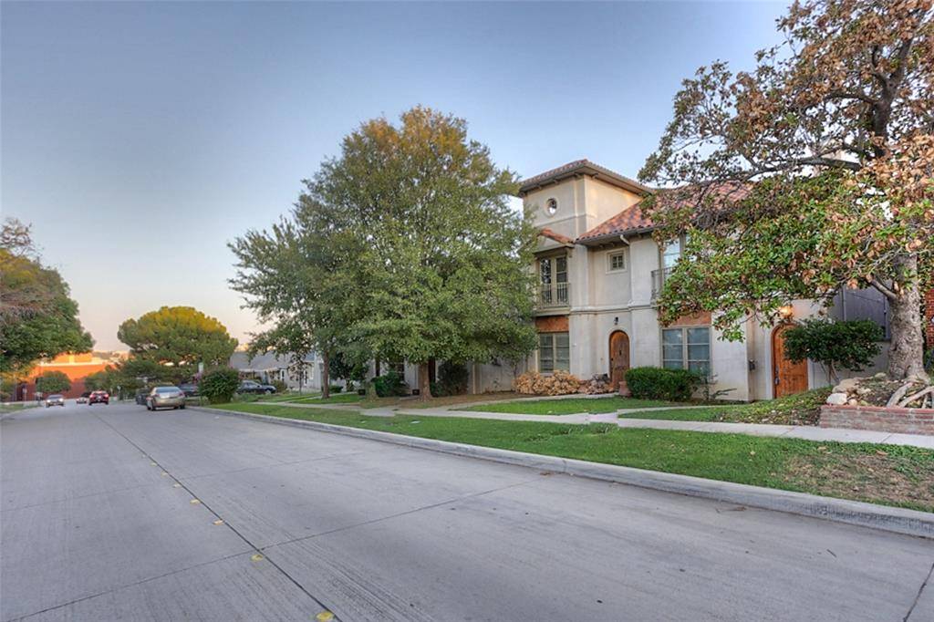 Fort Worth, TX 76107,3637 Crestline Road