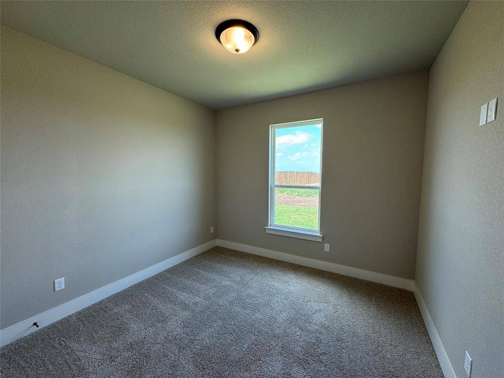 Godley, TX 76044,148 Chapowits