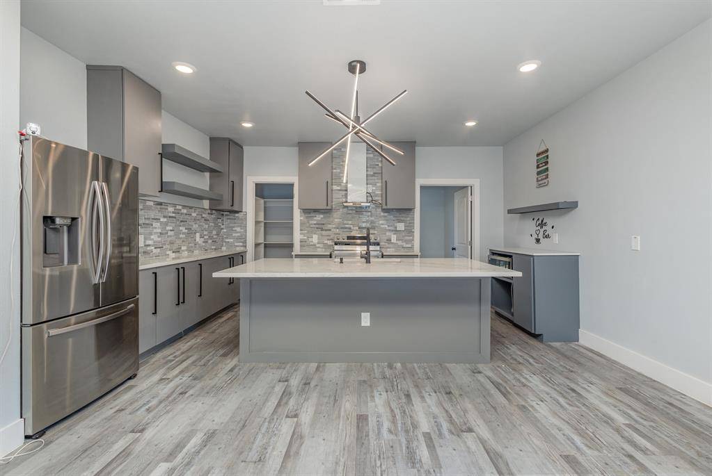 Dallas, TX 75208,506 S Hollywood Avenue