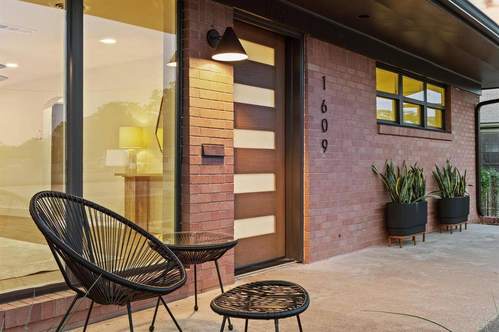 Denison, TX 75020,1609 W Woodard Street