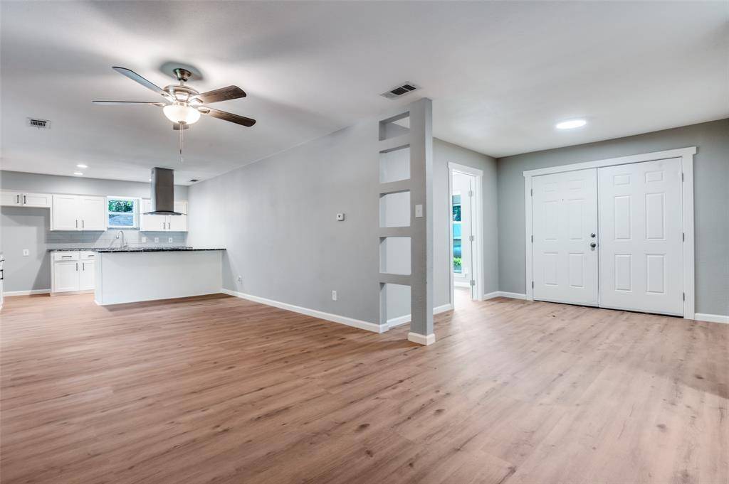 Desoto, TX 75115,125 Stardust Lane