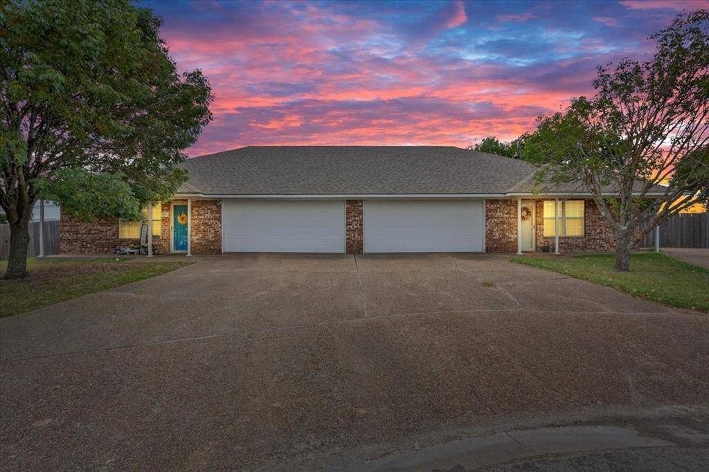 Hewitt, TX 76643,905 Black Diamond Circle