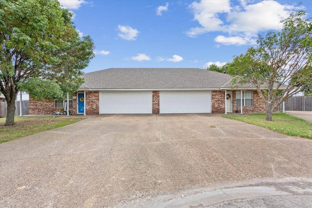 Hewitt, TX 76643,905 Black Diamond Circle