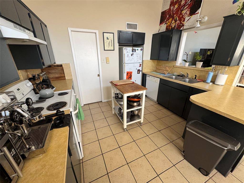 Fort Worth, TX 76110,2714 McCart Avenue #2712