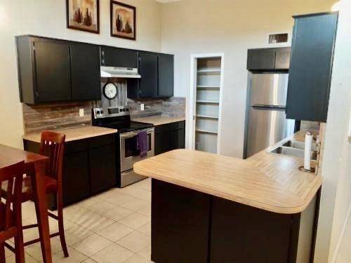 Fort Worth, TX 76110,2714 McCart Avenue #2712