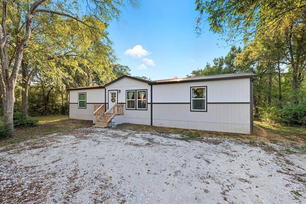 Whitesboro, TX 76273,615 CR 167