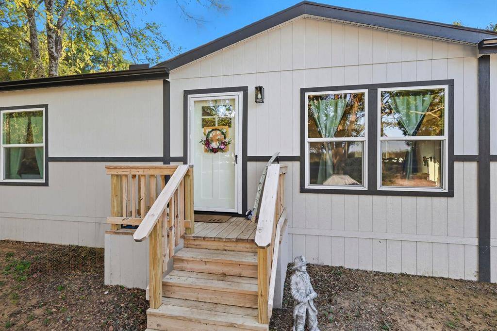 Whitesboro, TX 76273,615 CR 167