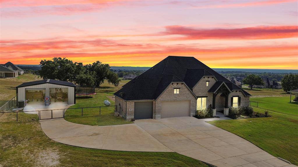 Reno, TX 76020,305 Monument Place