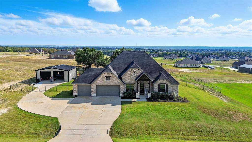 Reno, TX 76020,305 Monument Place