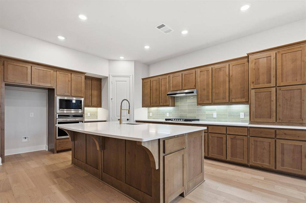 Mclendon Chisholm, TX 75032,1719 Grenache Drive