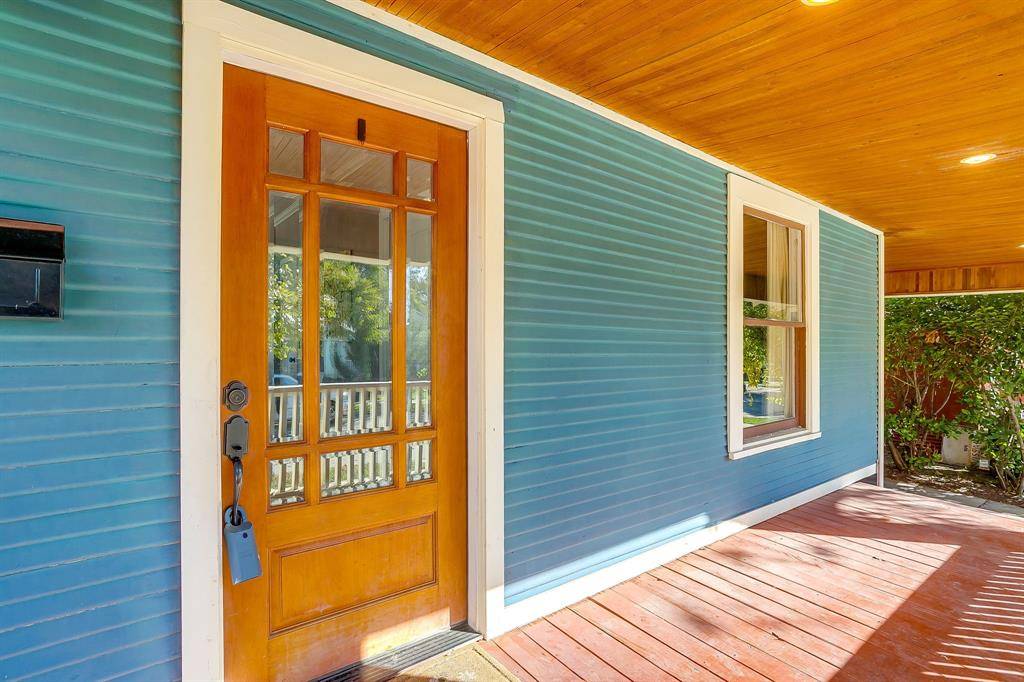 Fort Worth, TX 76110,1220 W Arlington Avenue