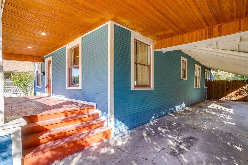 Fort Worth, TX 76110,1220 W Arlington Avenue