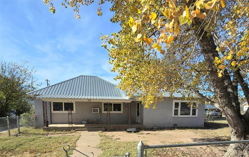 Mclean, TX 79057,513 N Commerce Street