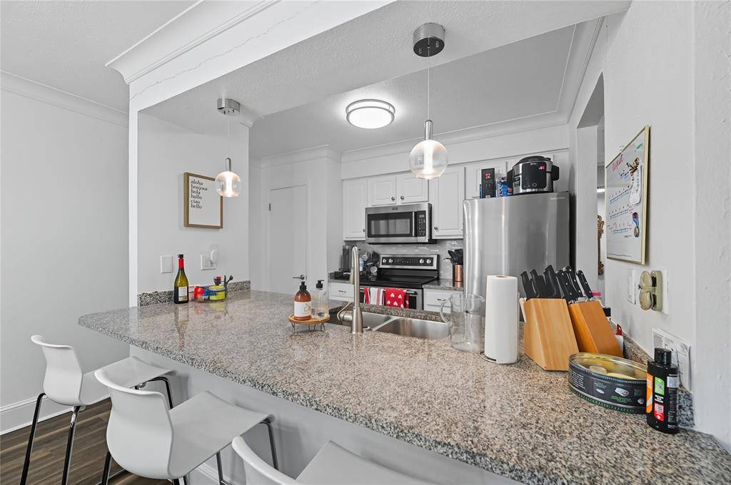 Dallas, TX 75206,5927 E University Boulevard #221