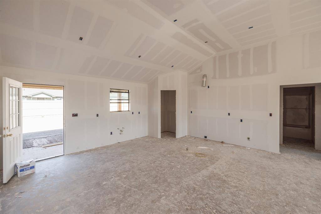 Clyde, TX 79510,908 Benelli