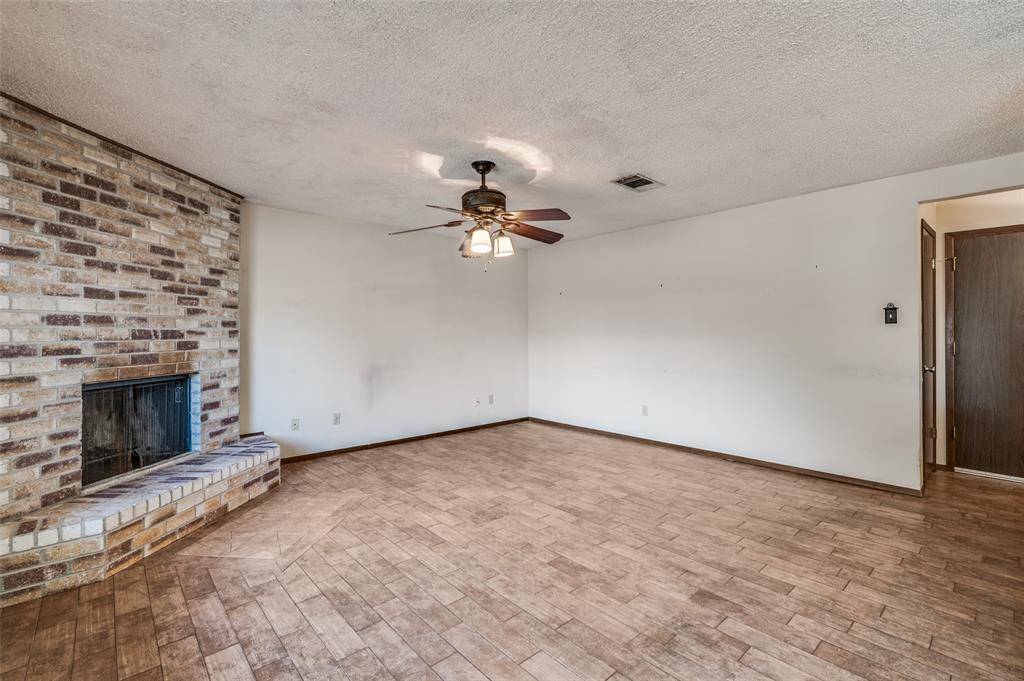 Fort Worth, TX 76108,755 Tumbleweed Court