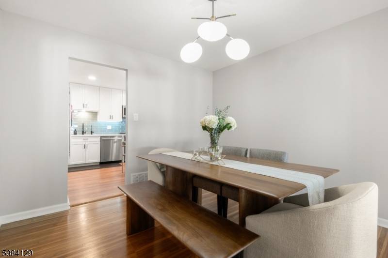 Lawrence Twp., NJ 08648,6 Hillsdale Rd