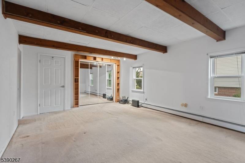 Belleville Twp., NJ 07109,143 Carpenter St