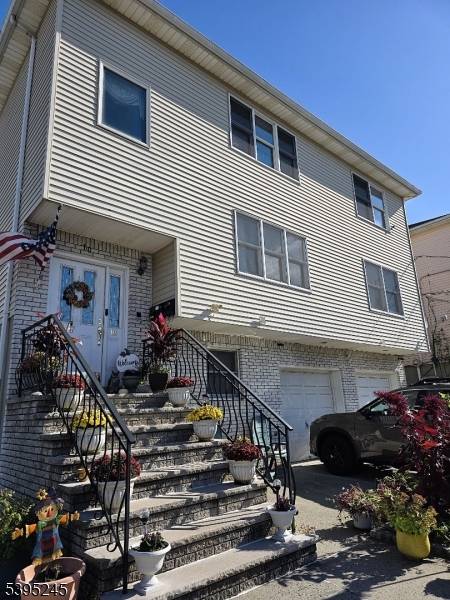 Newark City, NJ 07105,4 Saint Francis St