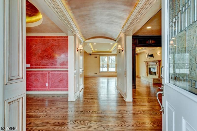 Roxbury Twp., NJ 07847,12 N 1St Ave