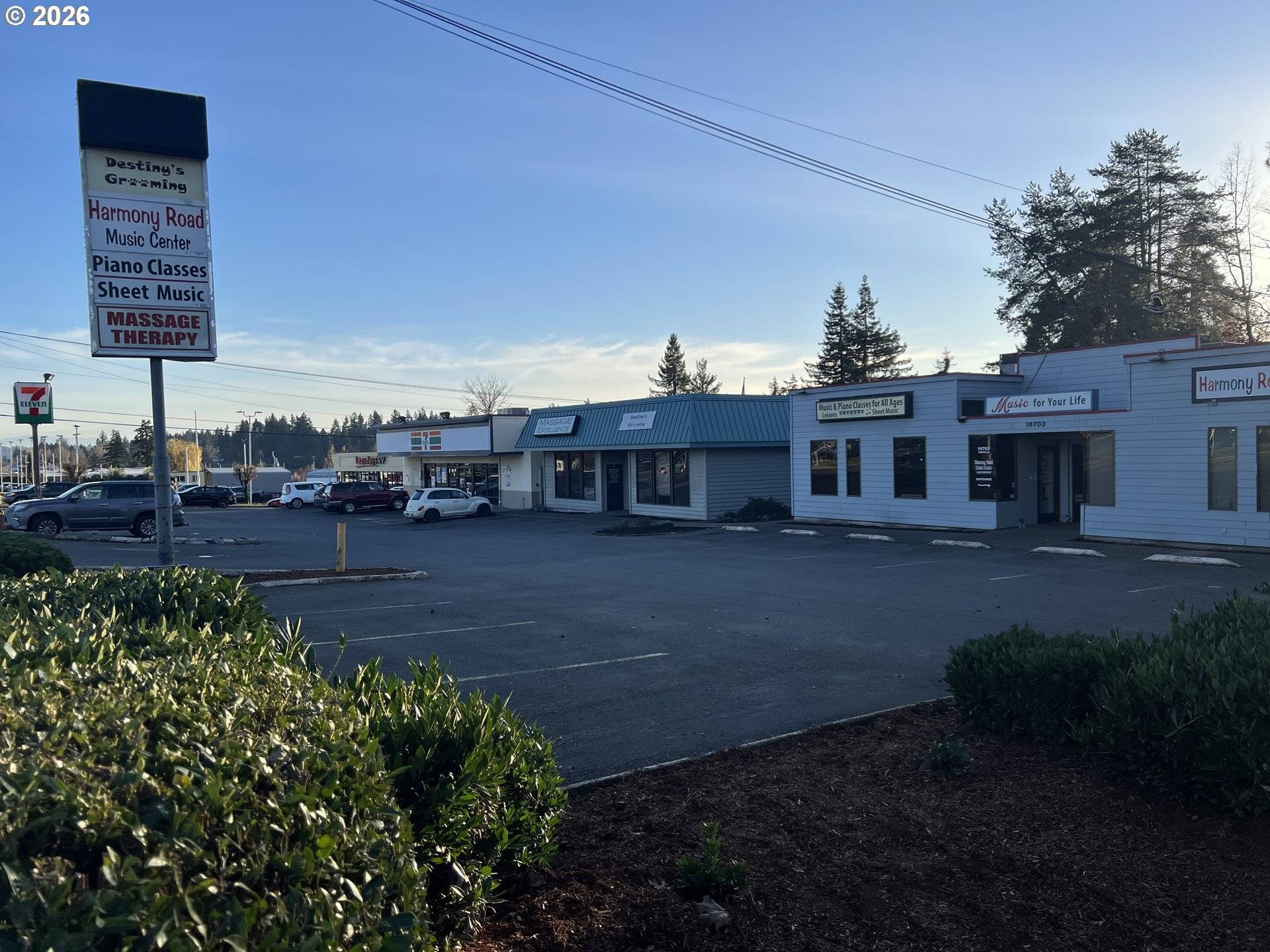 Milwaukie, OR 97267,16725 SE MCLOUGHLIN BLVD