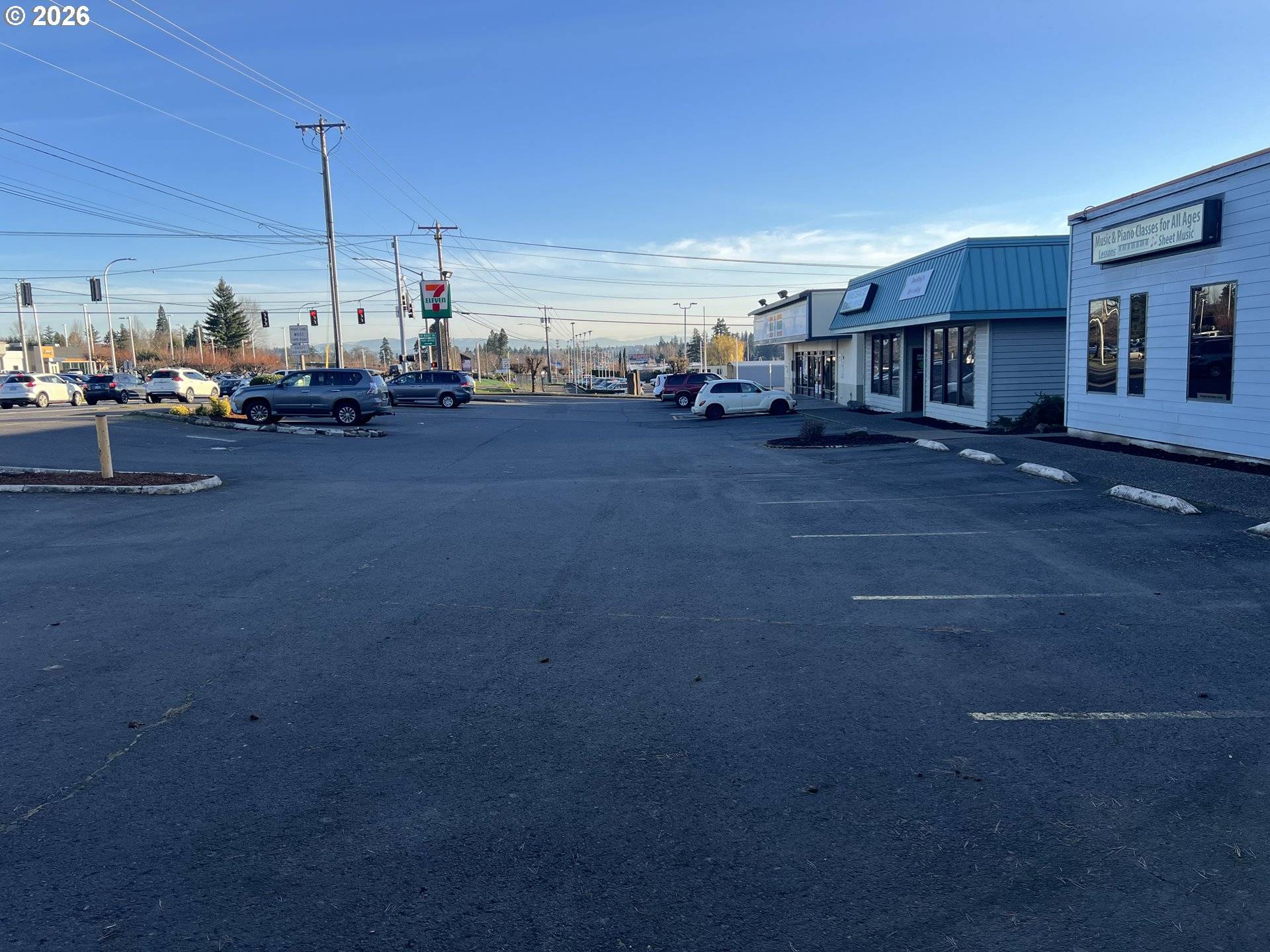 Milwaukie, OR 97267,16725 SE MCLOUGHLIN BLVD