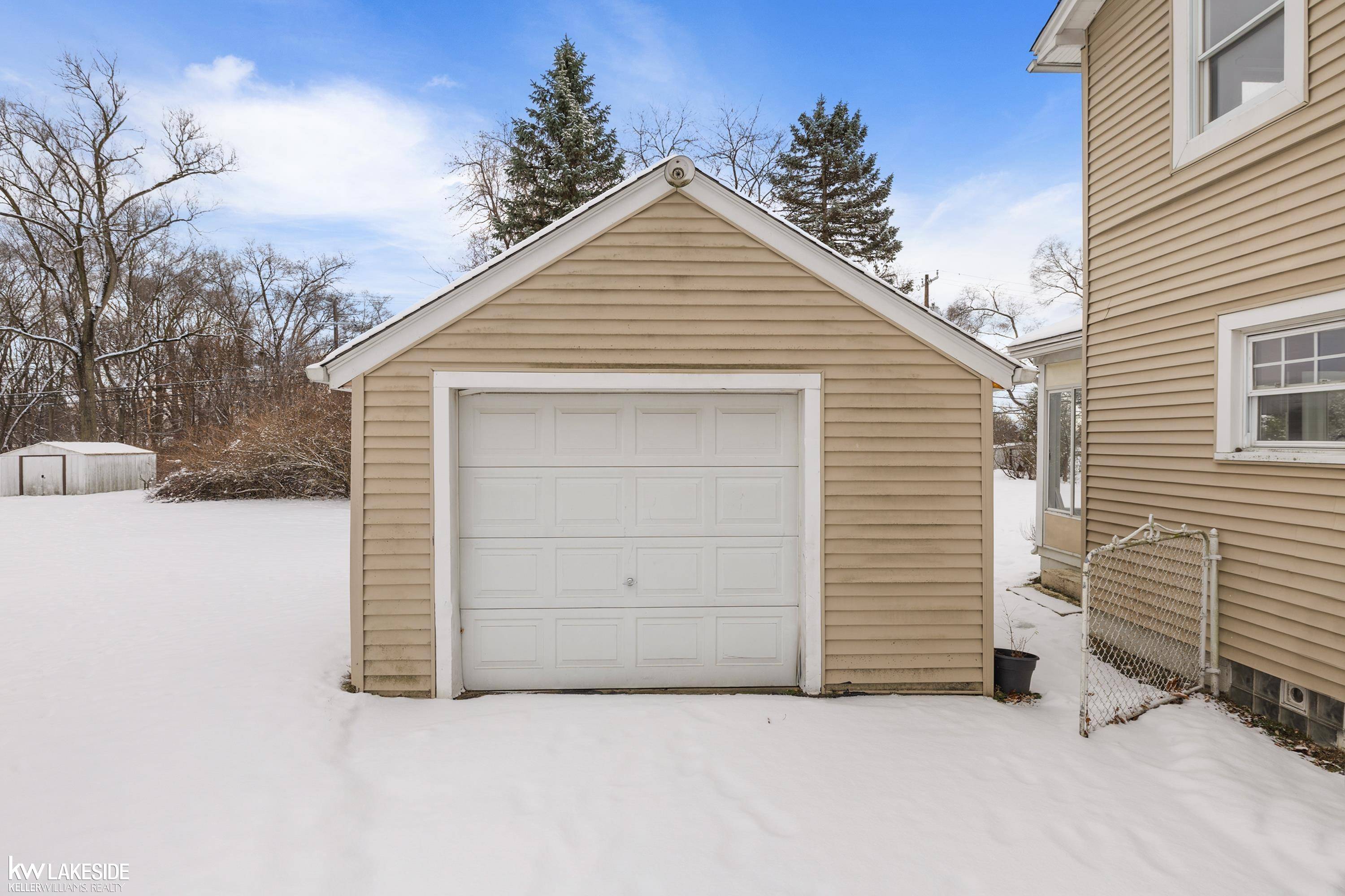 Shelby Twp, MI 48317,7618 Sylvan ST