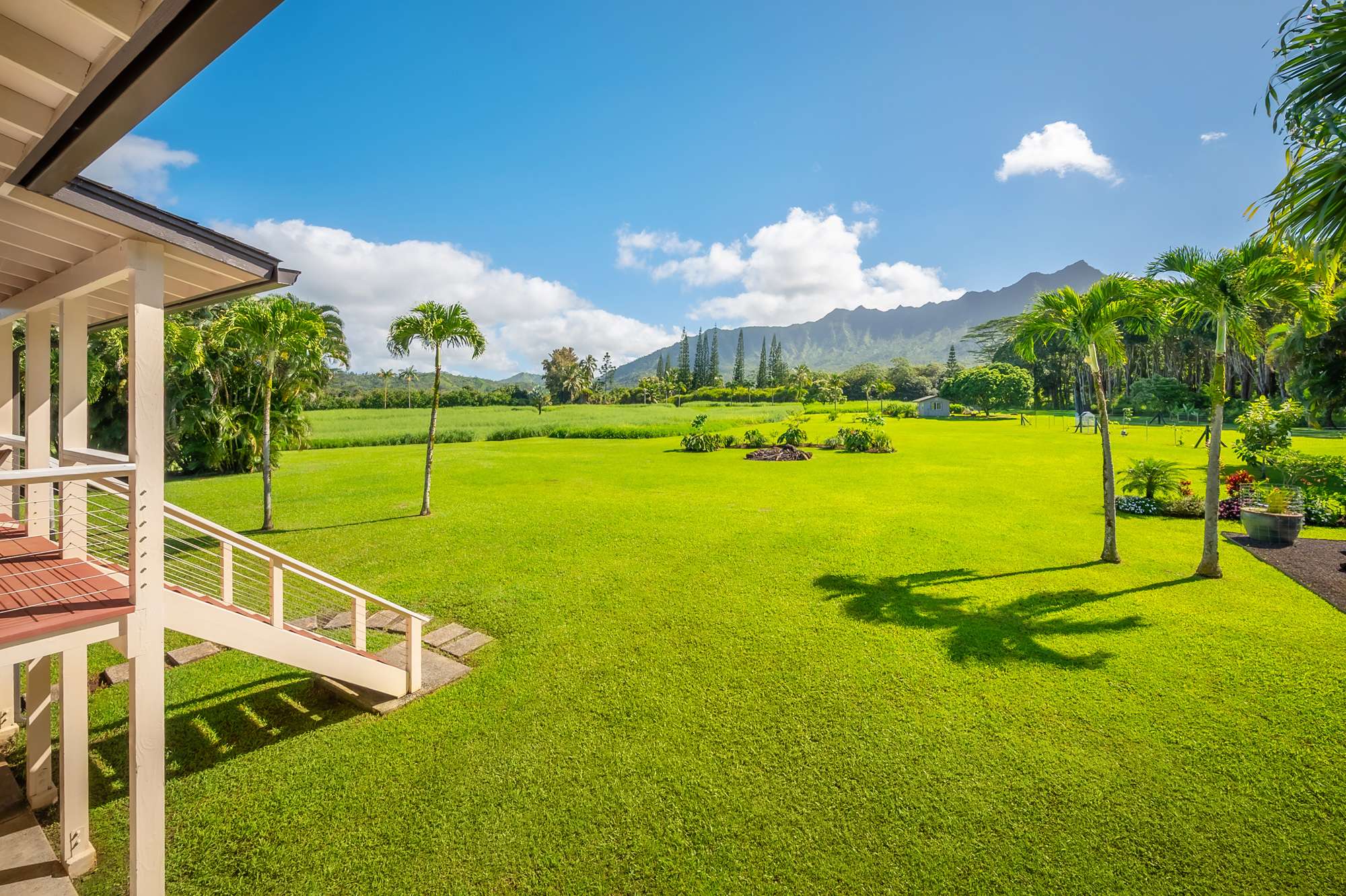 6001 KAHILIHOLO RD, Kilauea, HI 96754