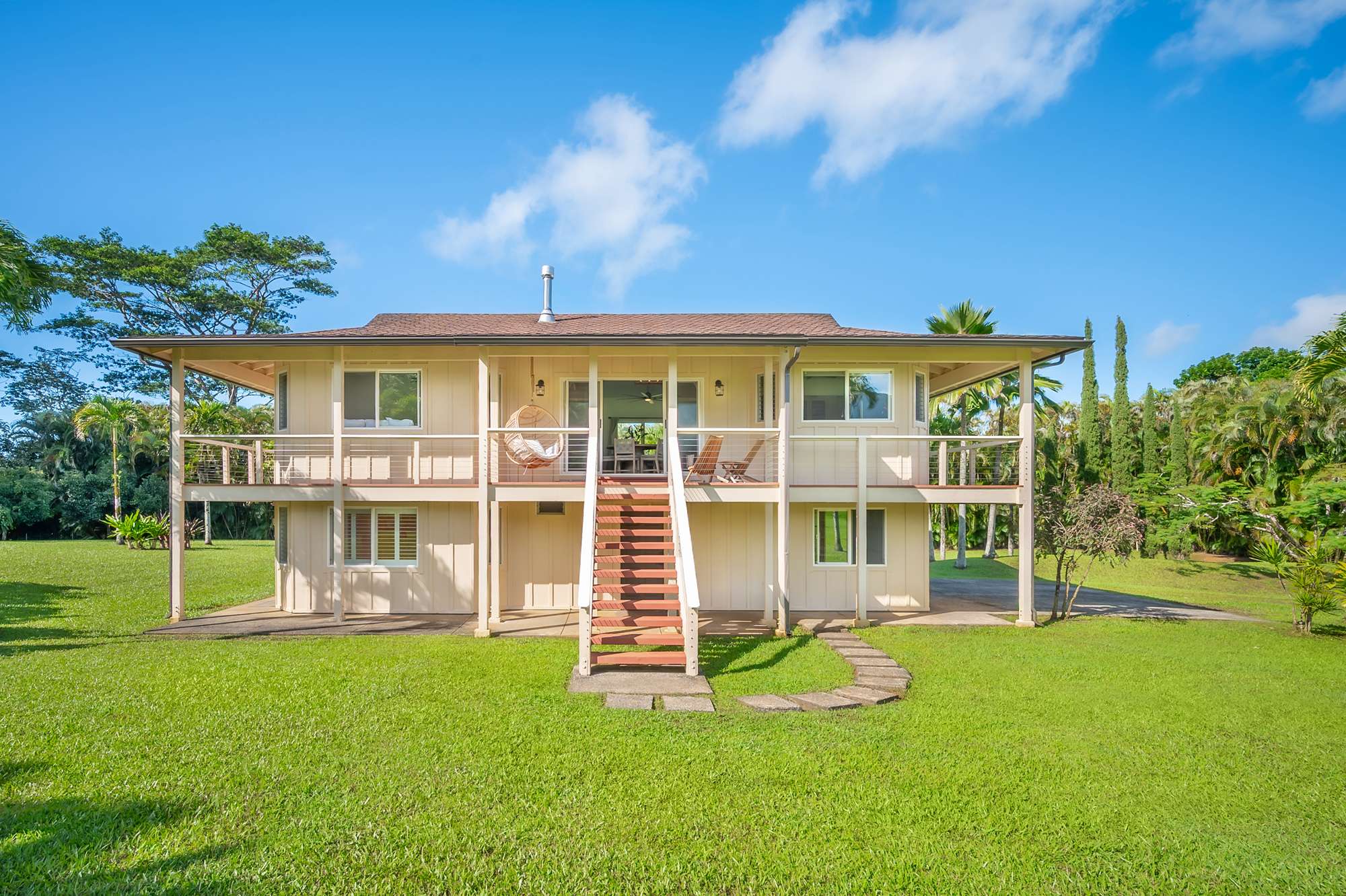 6001 KAHILIHOLO RD, Kilauea, HI 96754