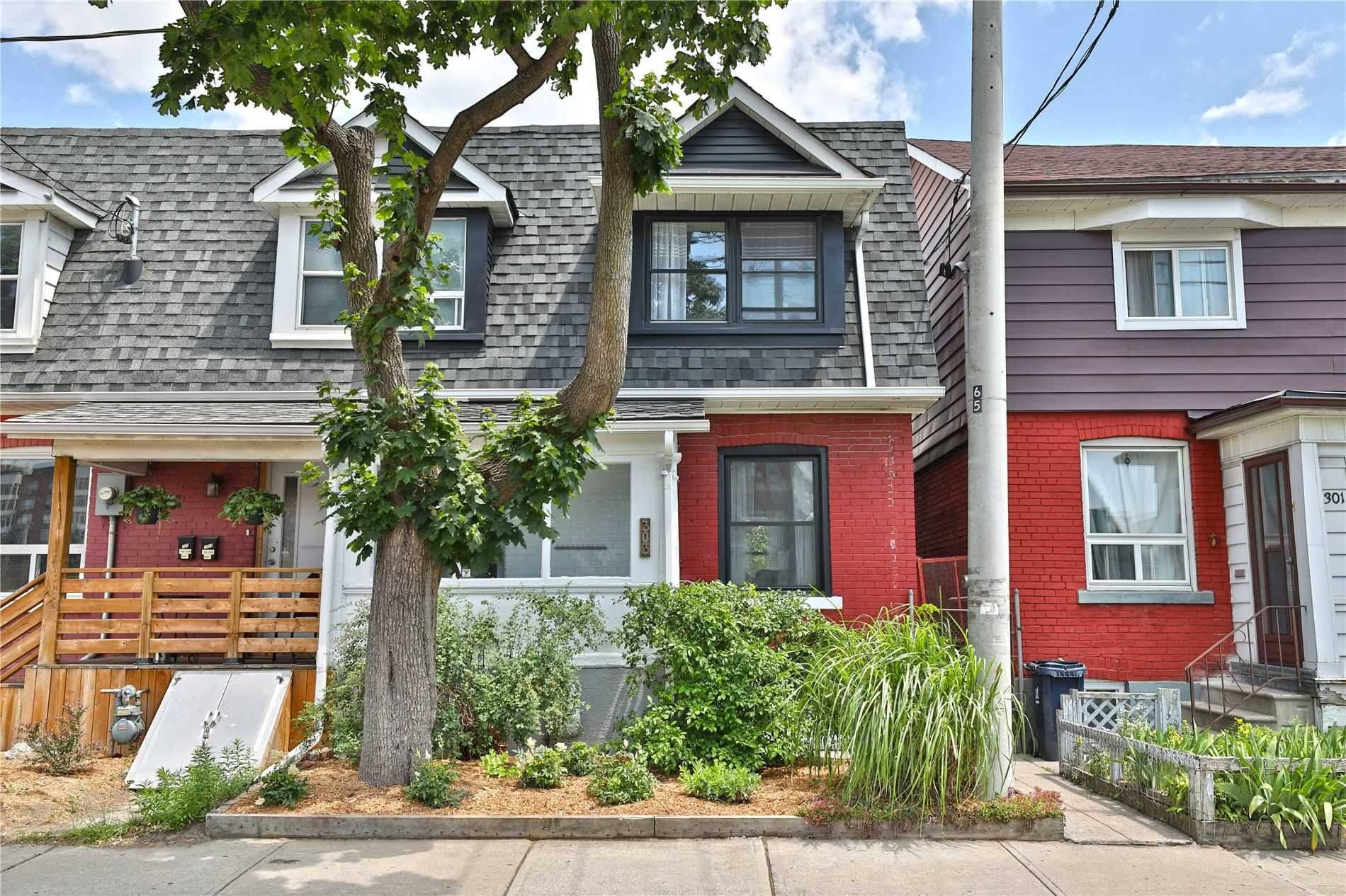 Toronto C01, ON M6H 4A2,303 St Helens AVE