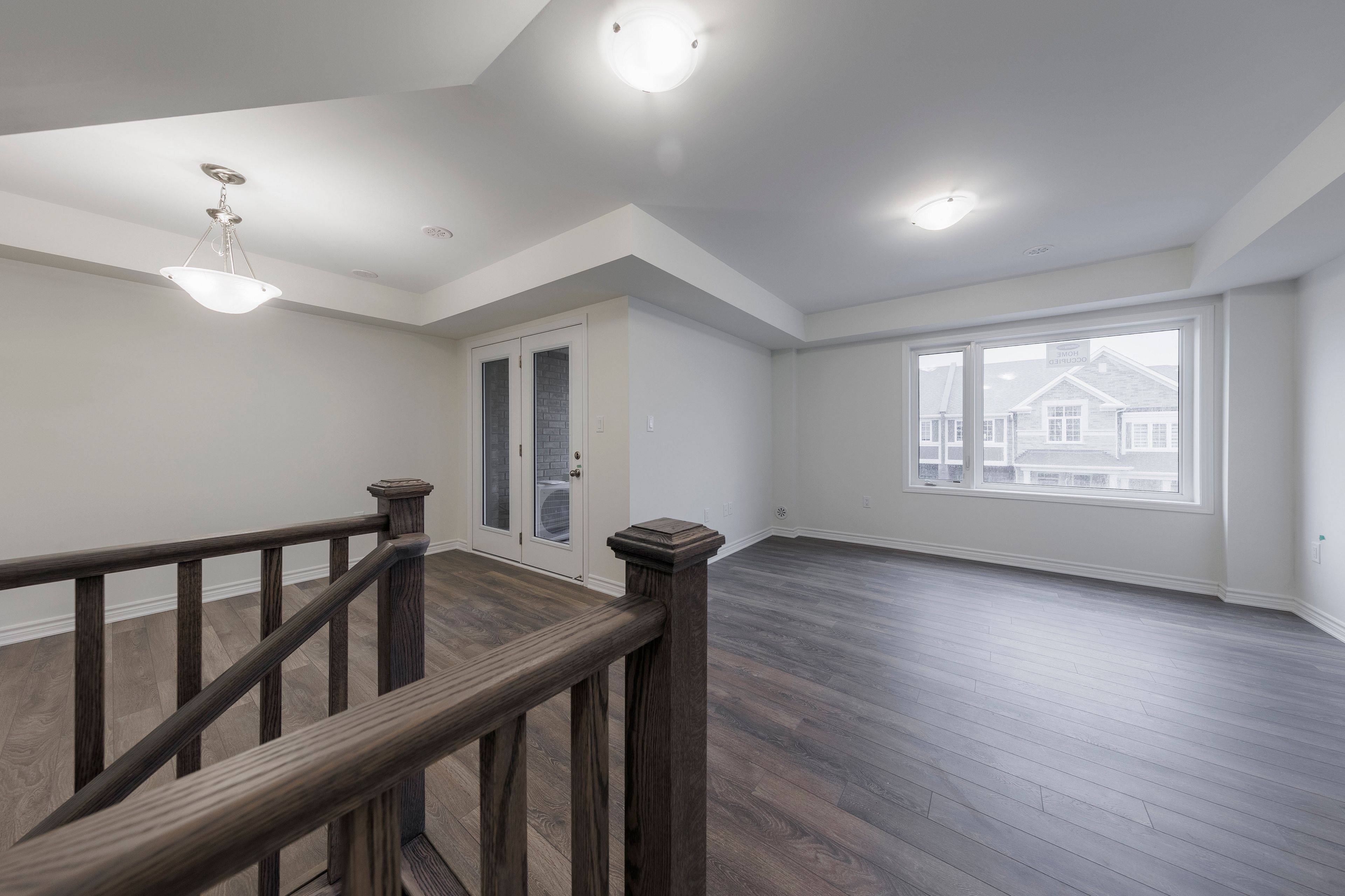 Pickering, ON L1X 0N2,3356 Swordbill ST