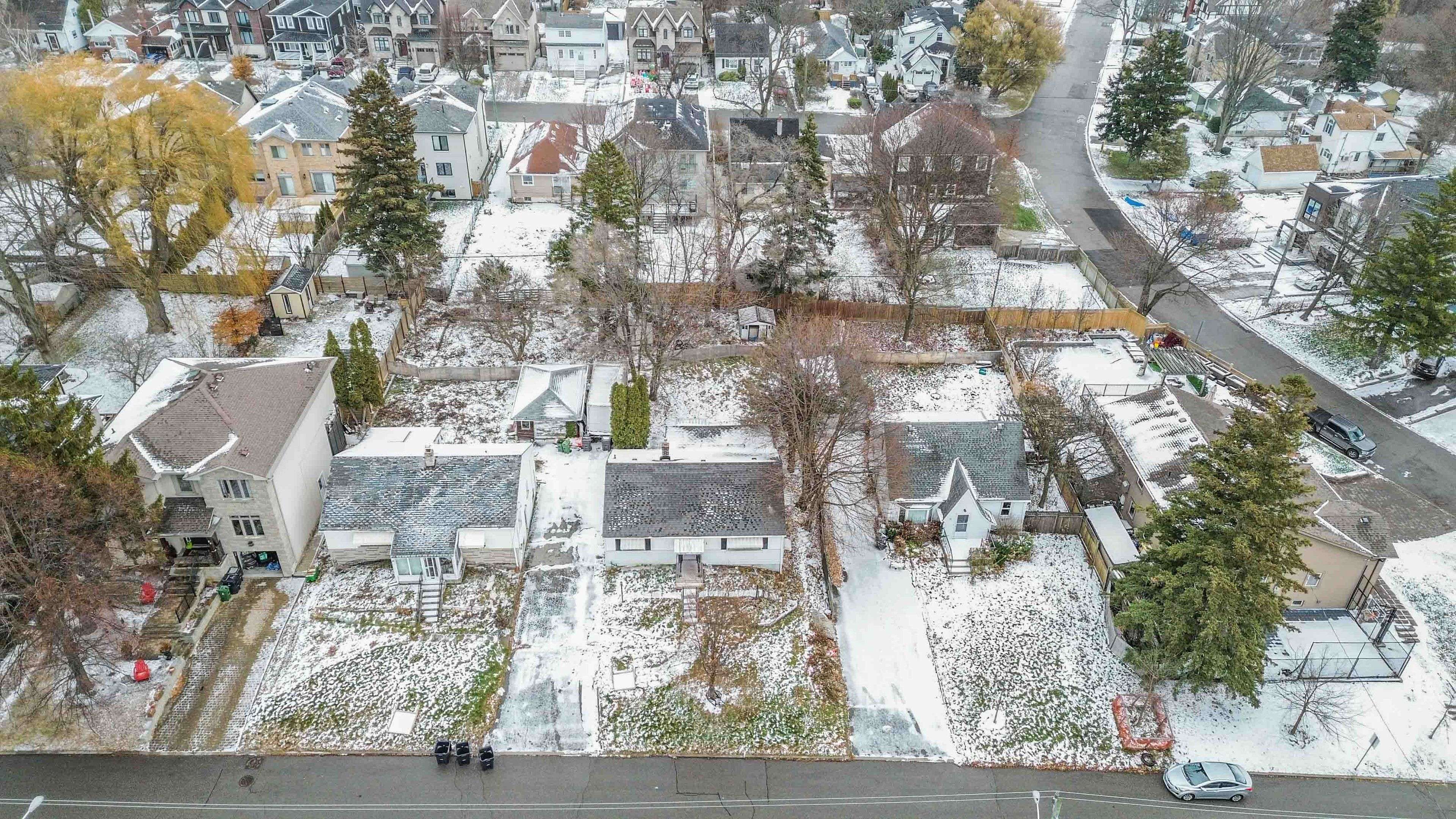 Toronto E08, ON M1M 2P7,81 Brooklawn AVE