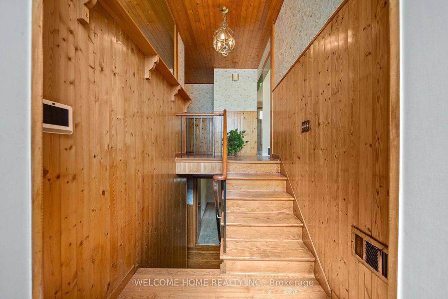 Toronto E04, ON M1L 4L9,10 Pengelly CT