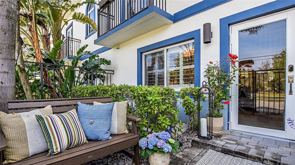 Fort Lauderdale, FL 33004,816 NE 7th St #C