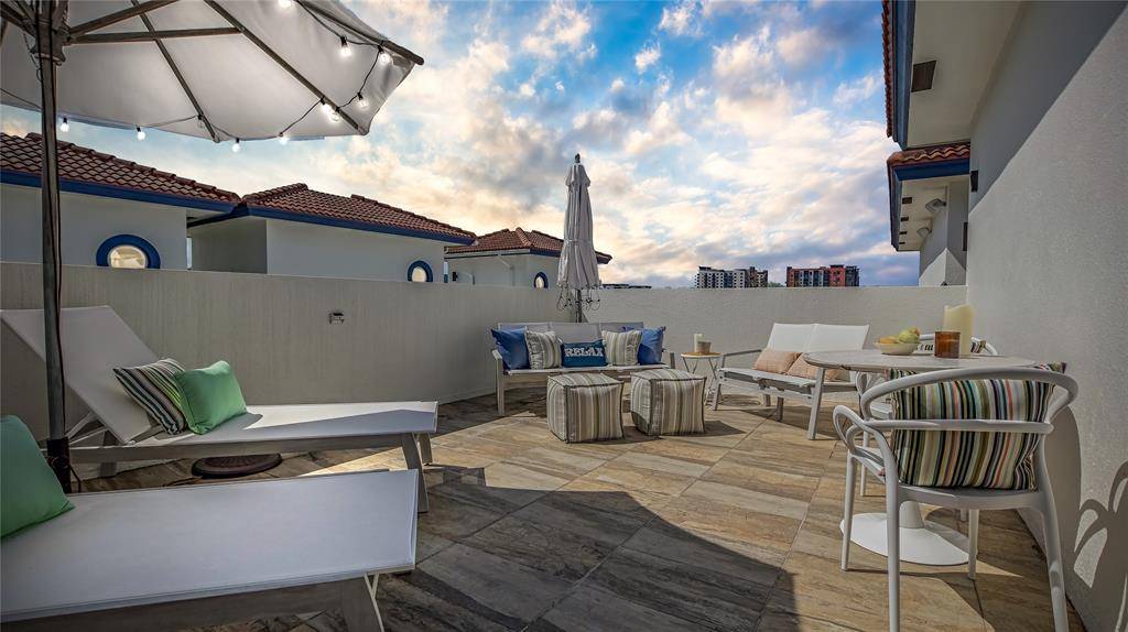 Fort Lauderdale, FL 33004,816 NE 7th St #C