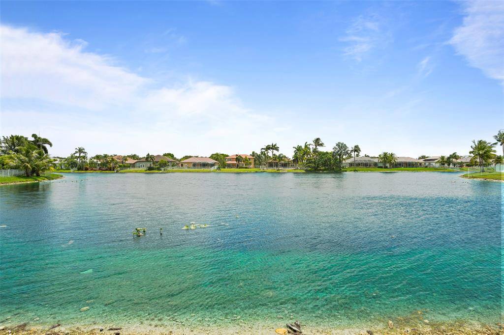 Fort Lauderdale, FL 33331,16332 N Segovia Cir