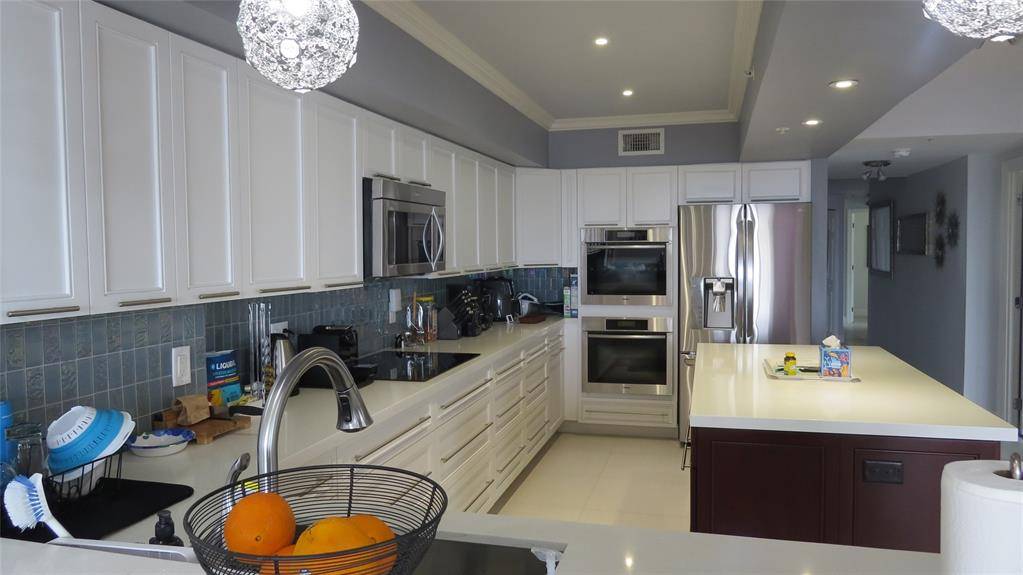 Pompano Beach, FL 33062,2880 NE 14th Street Cswy #601