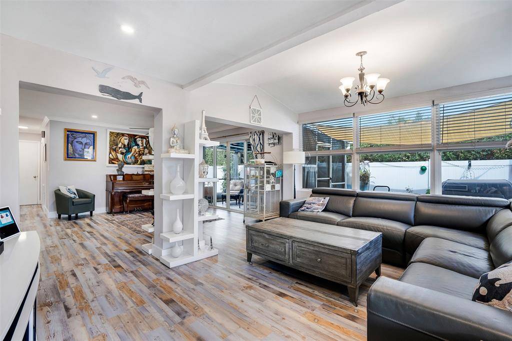 Fort Lauderdale, FL 33305,1015 NE 18TH ST