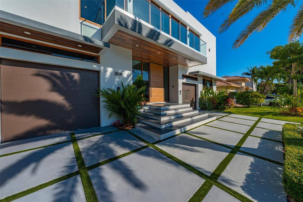 Lighthouse Point, FL 33064,2631 NE 48TH CT