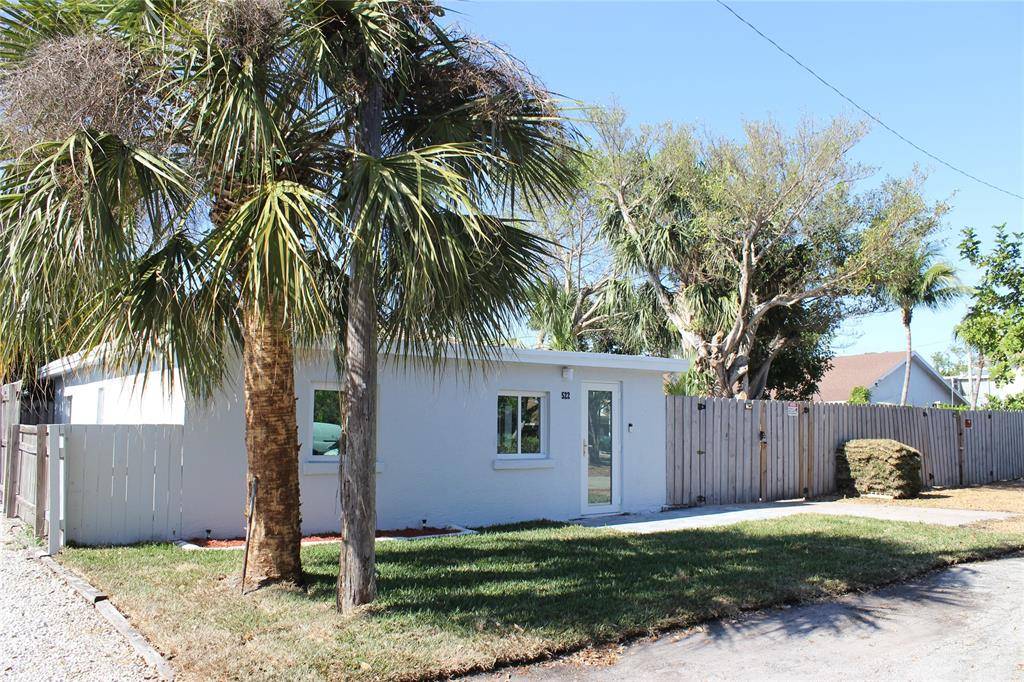 Boynton Beach, FL 33435,522 SE 20th Ct