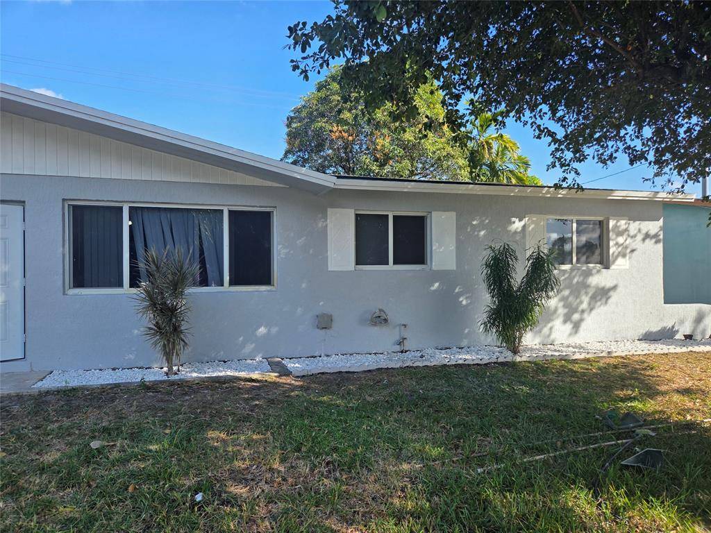 Hollywood, FL 33024,511 N 65th Ave