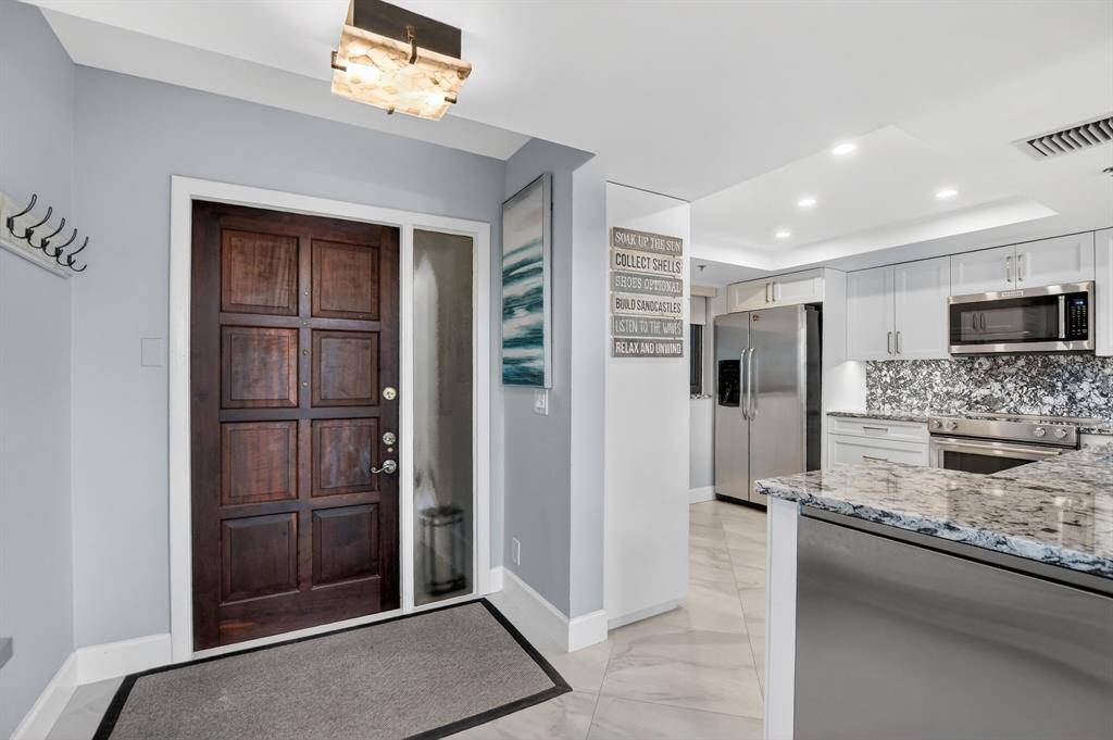 Highland Beach, FL 33487,2575 S Ocean Blvd #109S